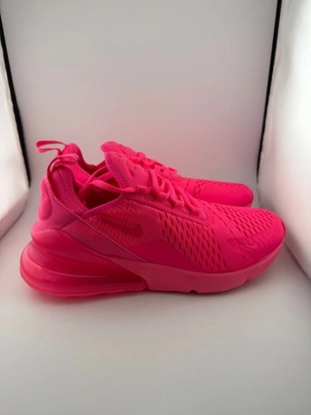 NEW Nike Air Max 270 Triple Pink FD0293-600 Size 9 NO BOX